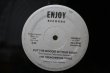 画像2: The Treacherous Three / Put The Boogie In Your Body / 12"  (2)